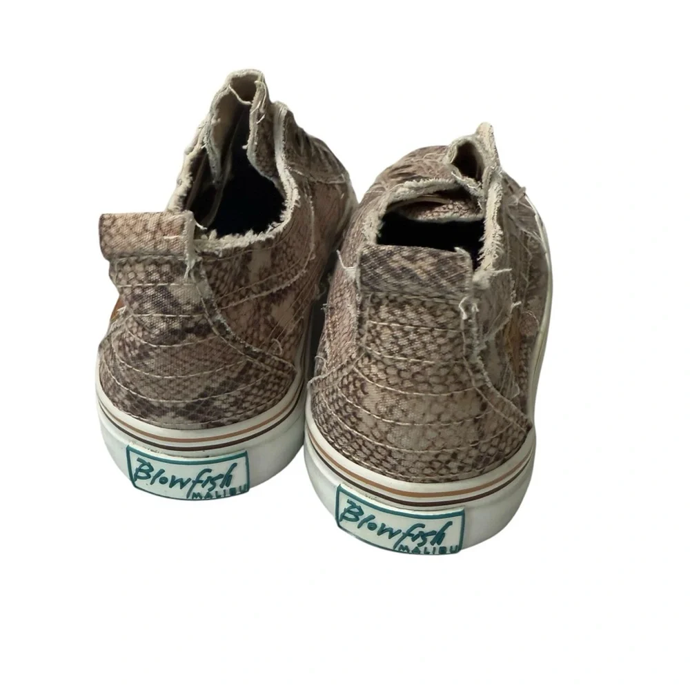 Blowfish Malibu Sneakers size 8.5‎